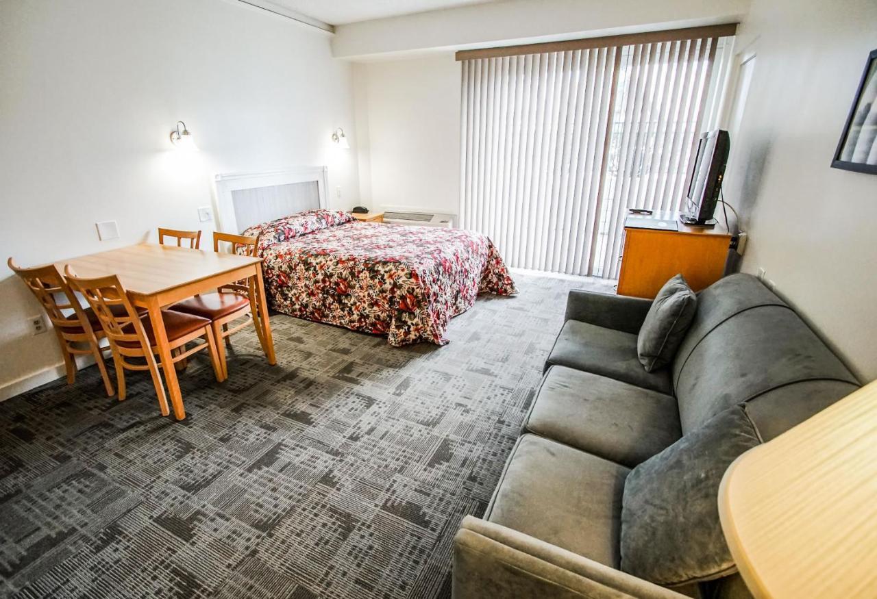 Courtyard Resort 海恩尼斯 外观 照片